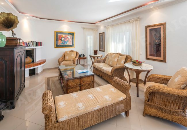 Apartamento em Luz - Rua 1º de Maio Apartamento em Luz - Rua 1º de Maio