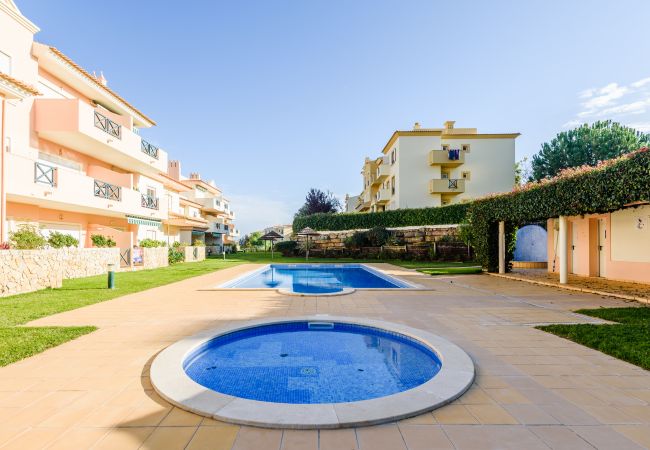 Apartamento em Albufeira - Quinta do Paiva - Jardins do Vale Apartamento em Albufeira - Quinta do Paiva - Jardins do Vale