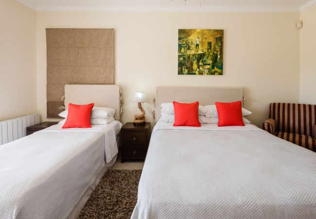 Villa em Quinta do Lago - Casa Lago - Varandas do Lago Villa em Quinta do Lago - Casa Lago - Varandas do Lago