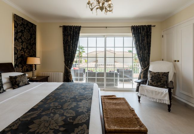 Villa em Quinta do Lago - Casa Lago - Varandas do Lago Villa em Quinta do Lago - Casa Lago - Varandas do Lago