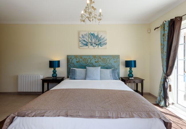 Villa em Quinta do Lago - Casa Lago - Varandas do Lago Villa em Quinta do Lago - Casa Lago - Varandas do Lago