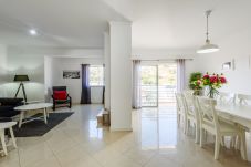 Apartamento em Albufeira - Amazing Apartment in Albufeira