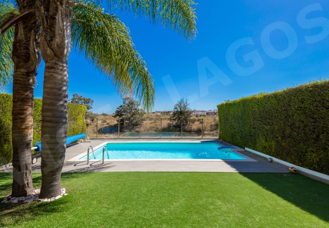 Casa geminada em Lagos - Casa Vista Lago