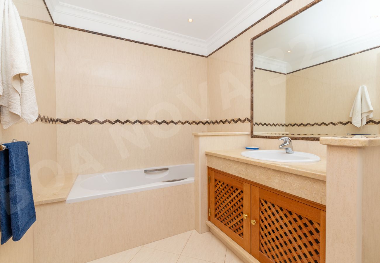 Casa geminada em Carvoeiro - Boa Nova 32/6