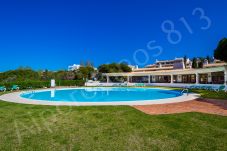 Apartamento em Porches - 813 Alporchinhos