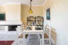 Apartamento em Porches - 813 Alporchinhos