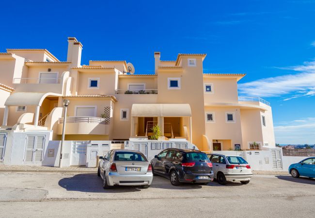 Villa in Lagos - Mill Heights is a 3 bedroom townhouse in the centre of Lagos Villa in Lagos - Mill Heights is a 3 bedroom townhouse in the centre of Lagos