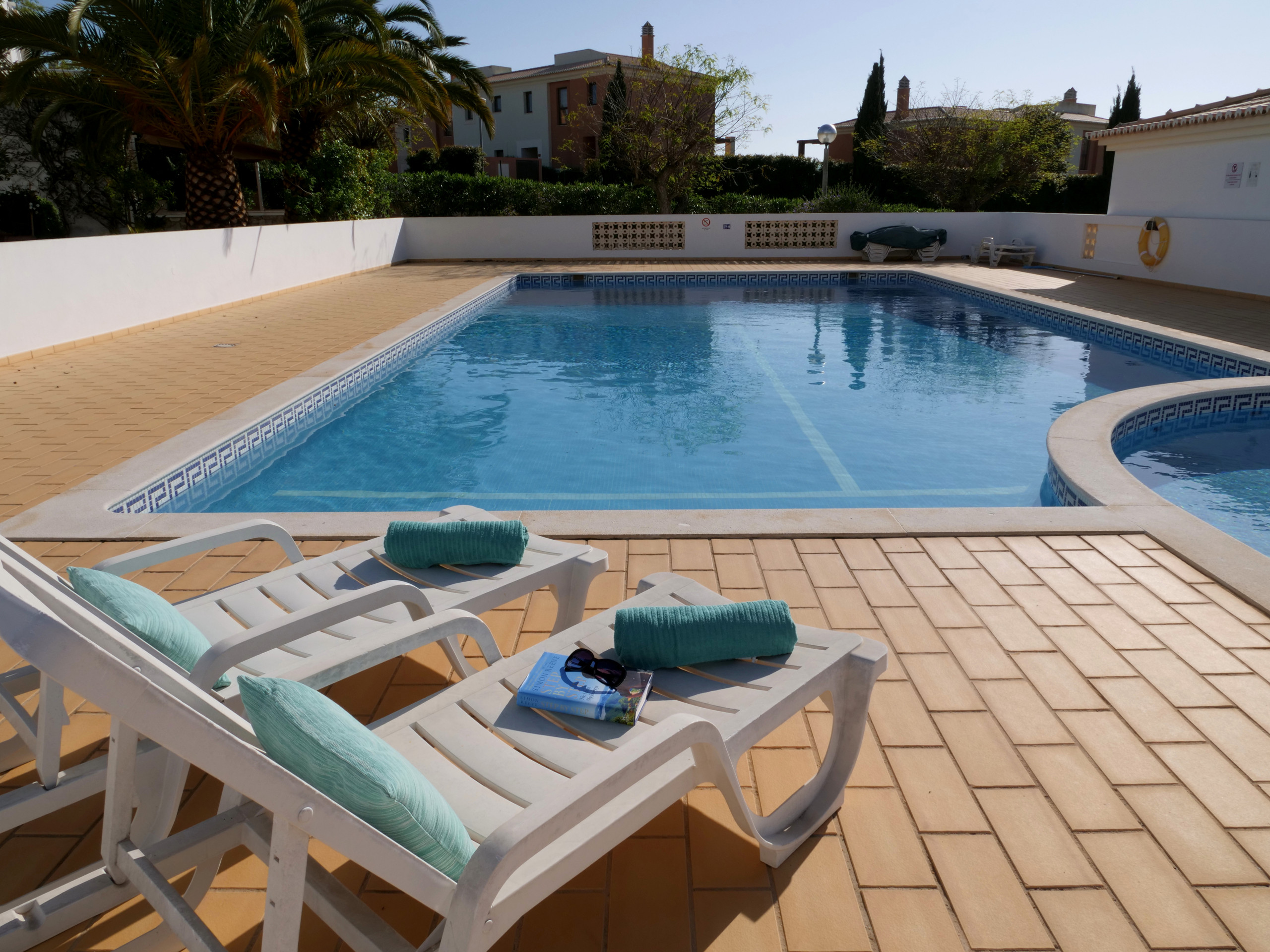Casa Palmeira | professionally cleaned | 2-bedroom townhouse | children's playground | tennis court | communal pool