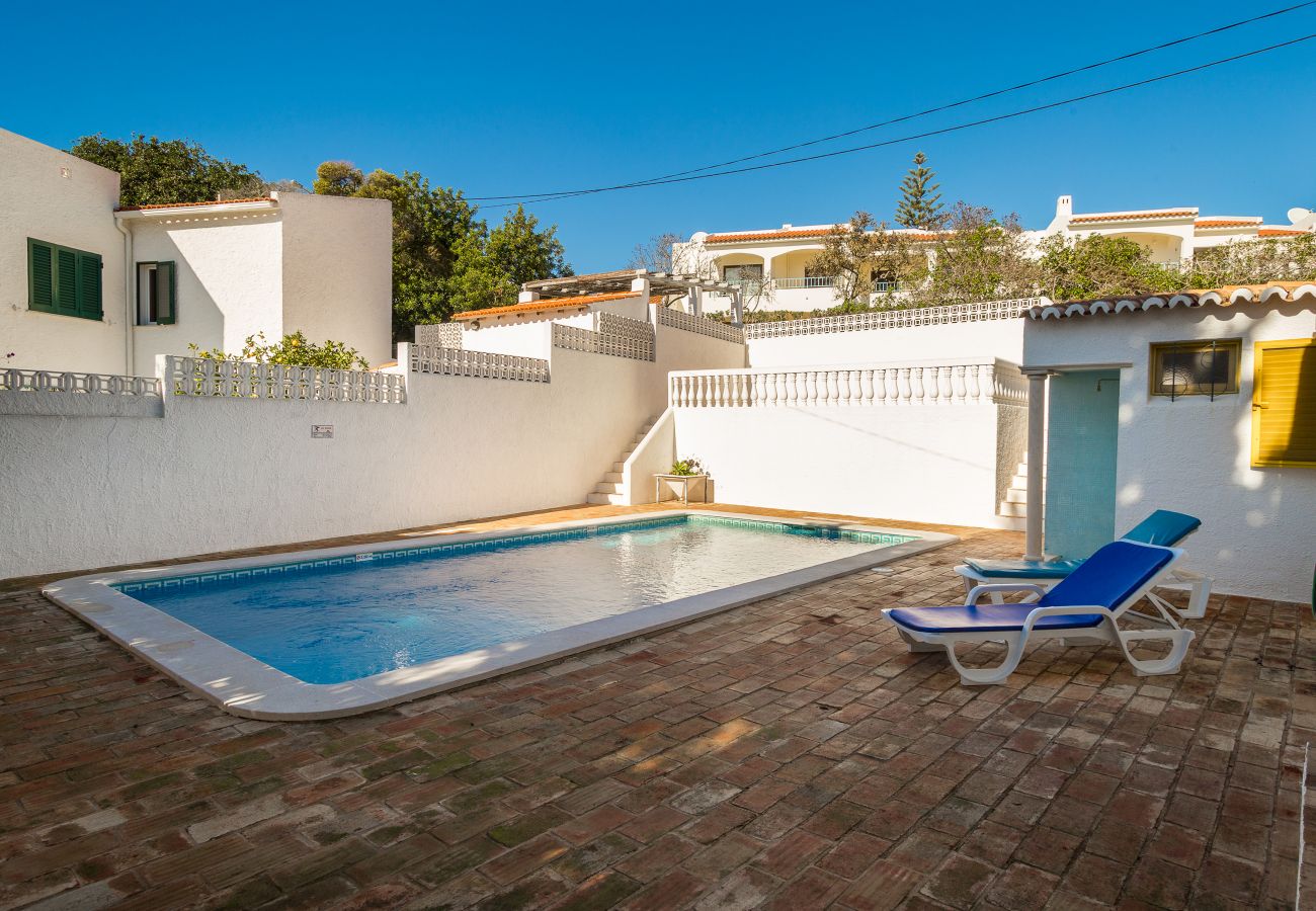 crista da colina pool with terrace, shower and loungers