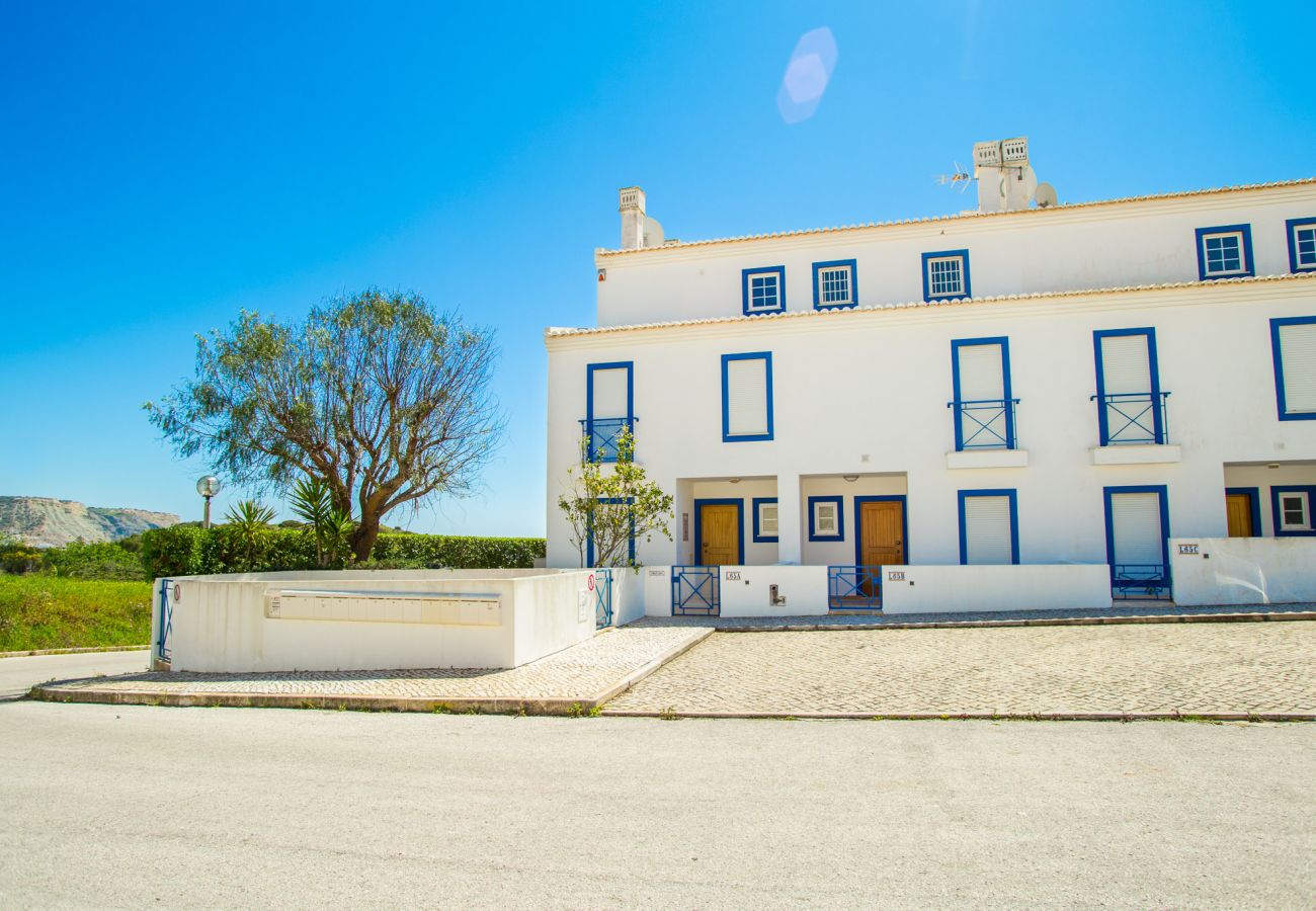 Townhouse in Luz - Fontainhas 65B