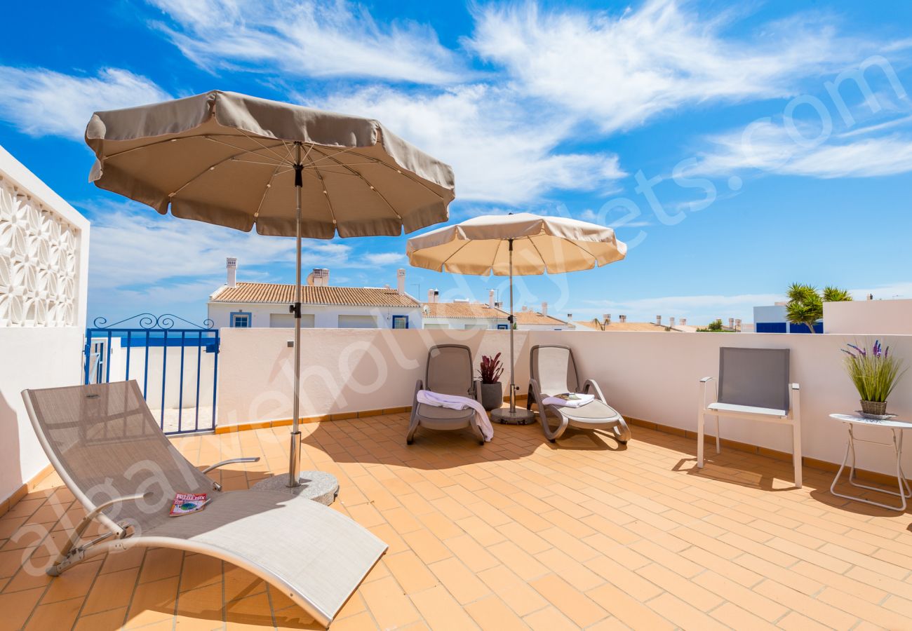 Townhouse in Luz - Fontainhas 65B