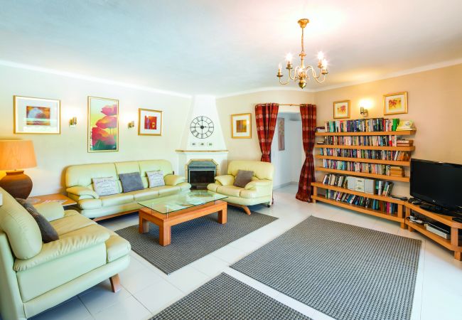 Villa in Carvoeiro - Casa Santalena Villa in Carvoeiro - Casa Santalena