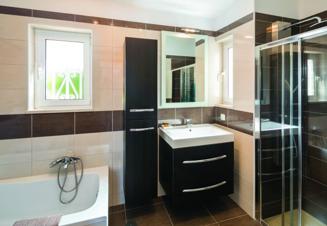 Villa in Carvoeiro - Casa Santalena Villa in Carvoeiro - Casa Santalena