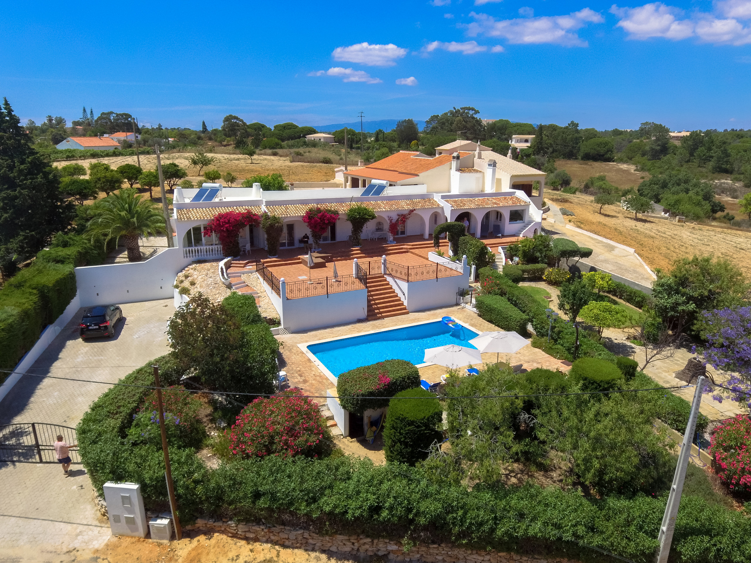 Casa São Miguel | professionally cleaned | 4-bedroom villa | sea views | close to Marinha beach