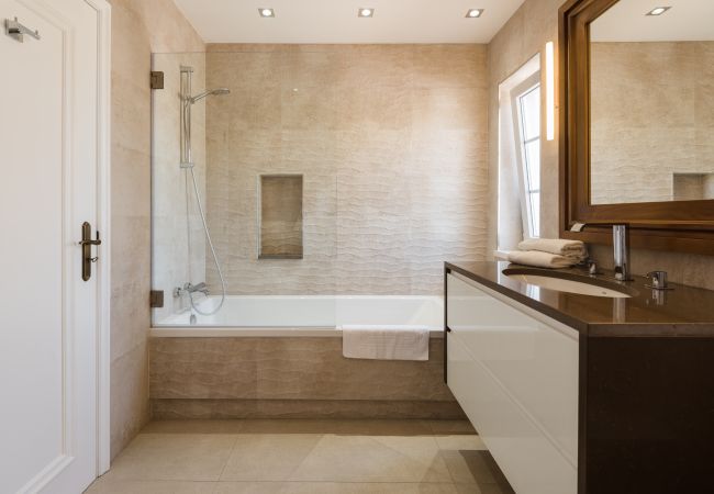 Villa in Quinta do Lago - Casa Lago - Varandas do Lago Villa in Quinta do Lago - Casa Lago - Varandas do Lago