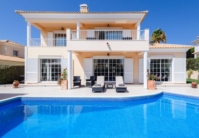 Villa in Quinta do Lago - Casa Lago - Varandas do Lago