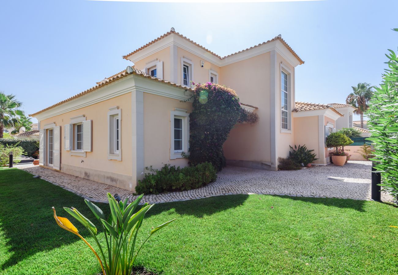 Villa in Quinta do Lago - Casa Lago - Varandas do Lago