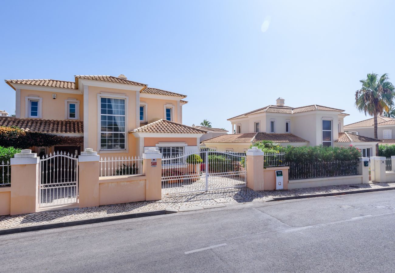 Villa in Quinta do Lago - Casa Lago - Varandas do Lago