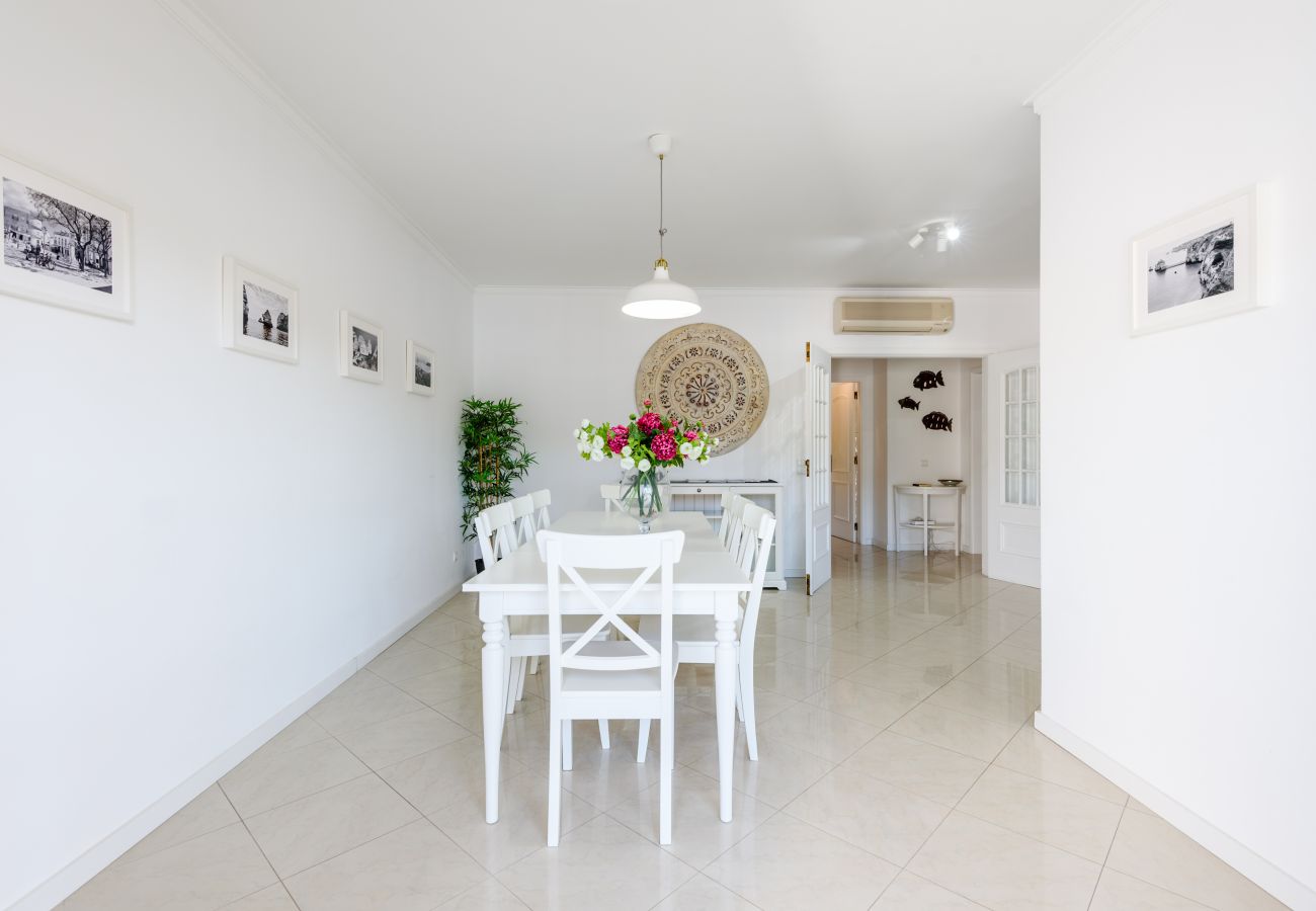 Apartment in Albufeira - Amazing Apartment in Albufeira