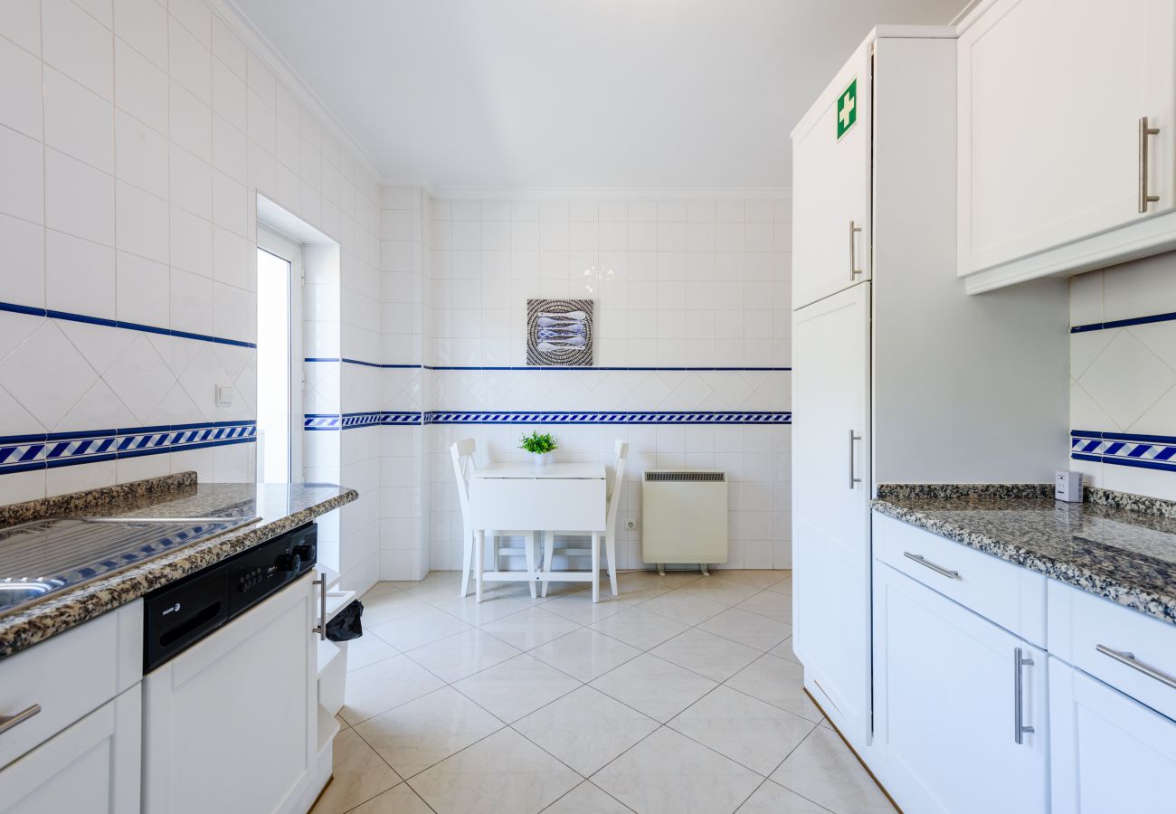 Apartment in Albufeira - Amazing Apartment in Albufeira