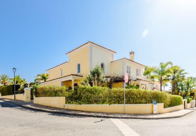 Villa in Quinta do Lago - Endless Summer Luxury Villa Villa in Quinta do Lago - Endless Summer Luxury Villa