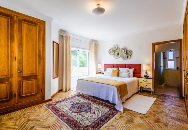 Villa in Quinta do Lago - Endless Summer Luxury Villa Villa in Quinta do Lago - Endless Summer Luxury Villa