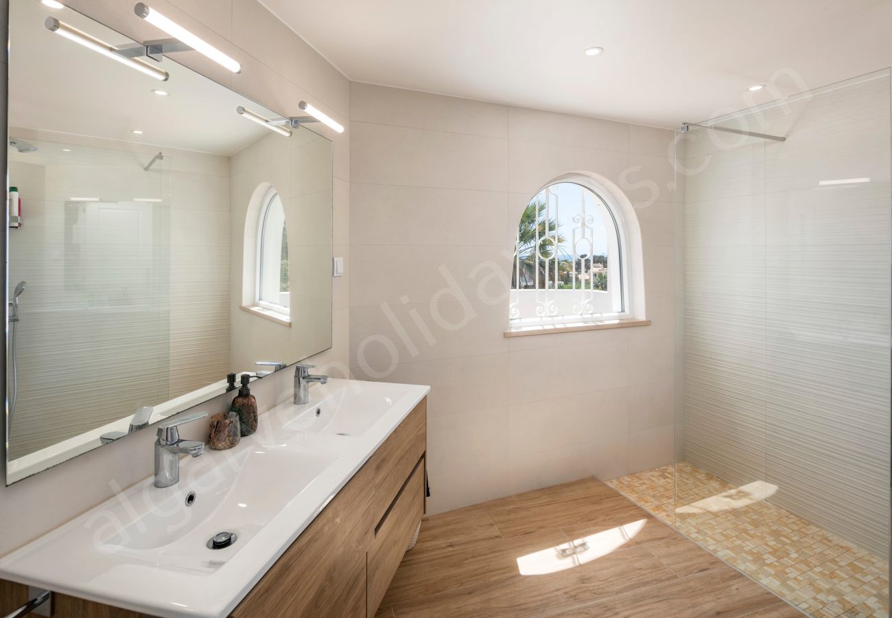 Villa in Carvoeiro - Villa Carpe Diem