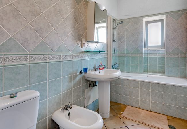 Villa in Carvoeiro - Sacada Winter Rental Villa in Carvoeiro - Sacada Winter Rental